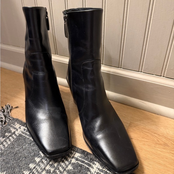 Thursday SoHo Zip Black sz 9 - Picture 2 of 9